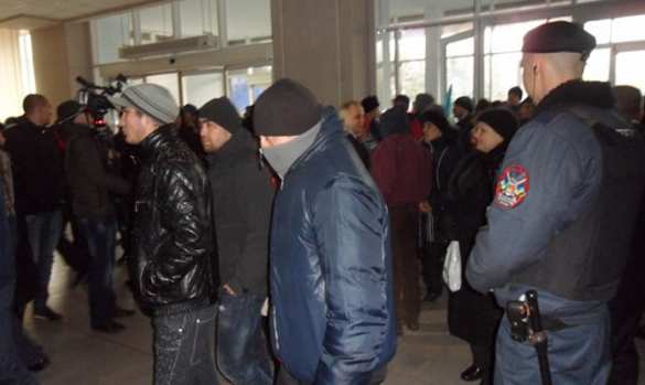 Криворожский горсовет до сих пор захвачен националистами (ФОТО, ВИДЕО) | Русская весна