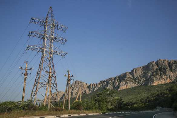 Устранена авария ЛЭП, обесточившая два района западного Крыма | Русская весна