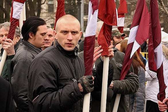 Душите нацистскую клику! — Европейский доброволец рассказал, как Латвия торгует русофобией (ВИДЕО) | Русская весна