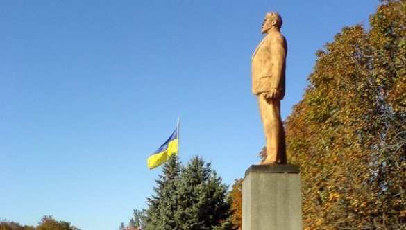 Украинский историк сравнивает памятники Ленину со свастикой | Русская весна