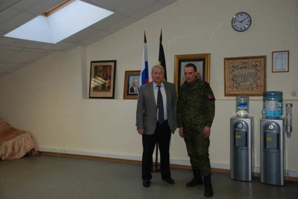 Порошенко в агонии уничтожает Донецк, пытаясь спасти свой режим, — генерал службы внешней разведки (ФОТО) | Русская весна