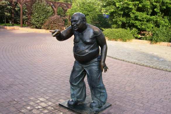 В сети появилась видеозапись кражи памятника Леонову в Москве (ВИДЕО) | Русская весна