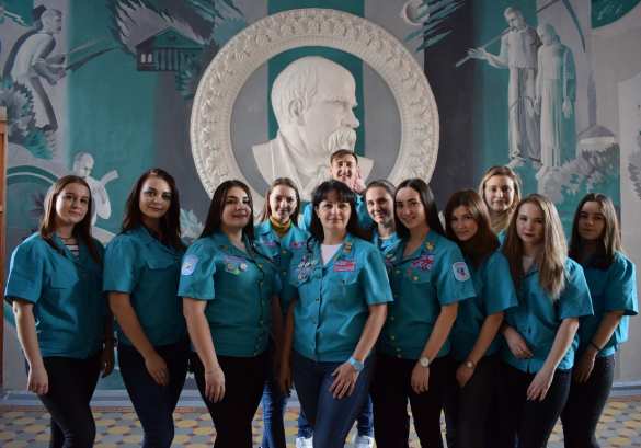 В ЛНР масштабным республиканским флешмобом отметили день рождения Российских Студенческих отрядов (ВИДЕО) | Русская весна