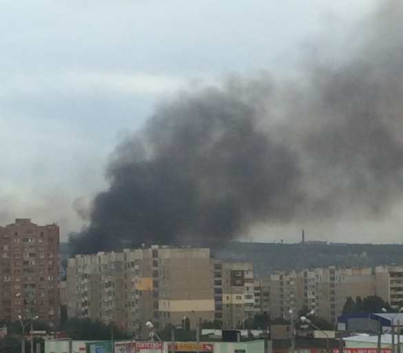 В результате обстрелов города за сутки погибли 3 мирных жителя, 8 получили ранения — Луганский горсовет | Русская весна