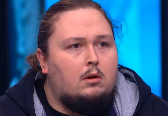 «Я не умру в туалете!» — сын Никаса Сафронова застрял в унитазе самолёта (+ФОТО, ВИДЕО) | Русская весна