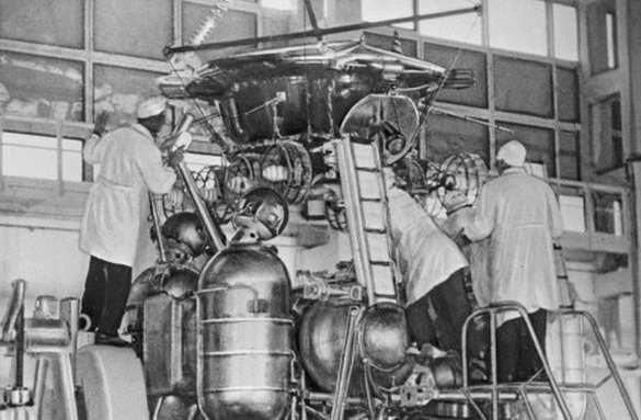 Космический прорыв: 49 лет назад на Луне начал работу «Луноход-1» | Русская весна