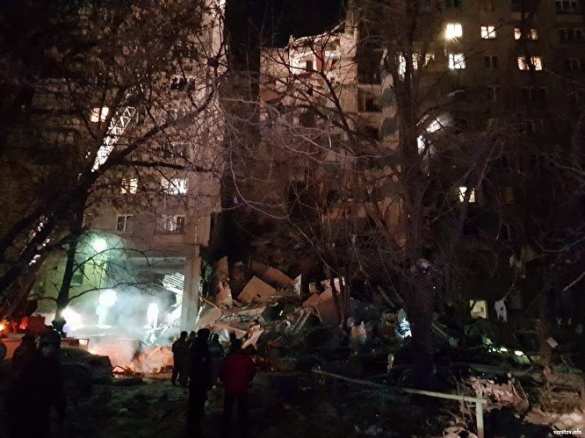 Под завалами в Магнитогорске могут находиться семь детей | Русская весна