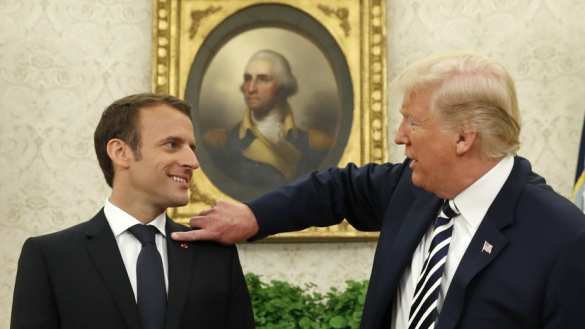 Макрон двигается в сторону конфликта с Трампом — Bloomberg | Русская весна