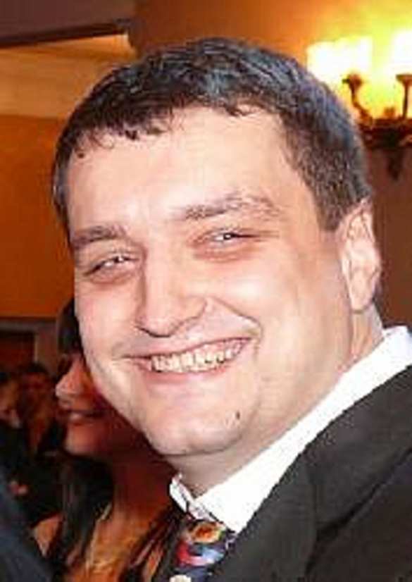 Потомственный аферист: снесите памятник Дзержинскому, он посадил моих родственников Потомственный аферист: снесите памятник Дзержинскому, он посадил моих родственников (фото) | Русская весна