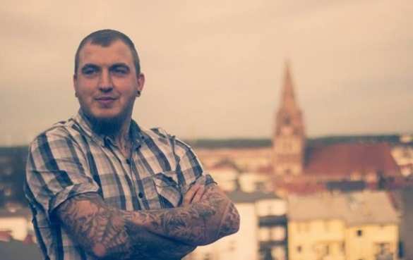 В Германии политик сядет в тюрьму за татуировку (ФОТО) | Русская весна