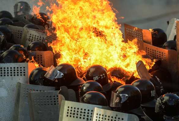 Кровавая бойня в Киеве и разрушение страны: грязный план украинской элиты | Русская весна