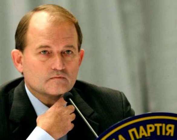 «Действия Киева напоминают шантаж и месть жителям Крыма», — Медведчук | Русская весна