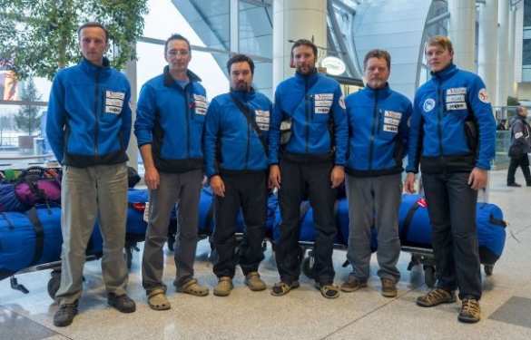 Российские ученые нашли в Антарктиде образцы метеоритов (ВИДЕО) | Русская весна