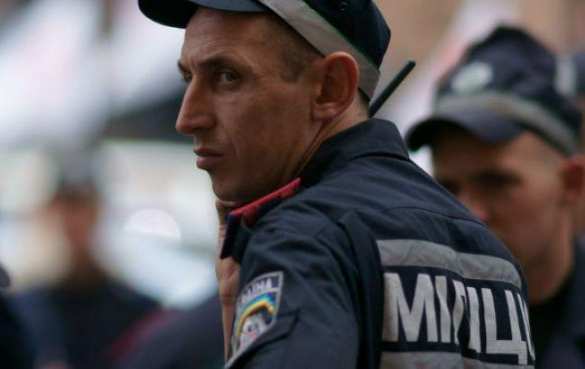 Под Мукачево вор при задержании покусал четверых милиционеров | Русская весна