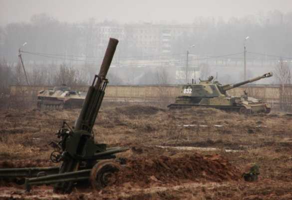 ВСУ обстреляли Коминтерново и Саханку на юге ДНР | Русская весна