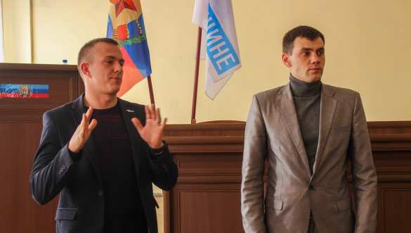 Председатель и депутаты Народного Совета ЛНР встретились с представителями органов самоорганизации Луганска | Русская весна