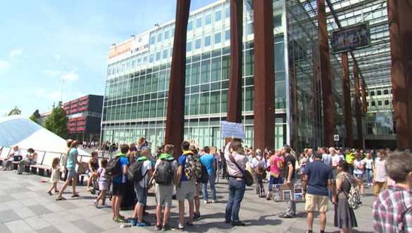 «Хватит лжи о катастрофе Boeing!» — голландцы вышли на митинги (ВИДЕО) | Русская весна