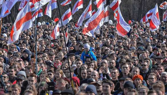 «Сербы тоже ходили на протесты и получили постоянный шантаж», — политолог о происходящем в Белоруссии | Русская весна