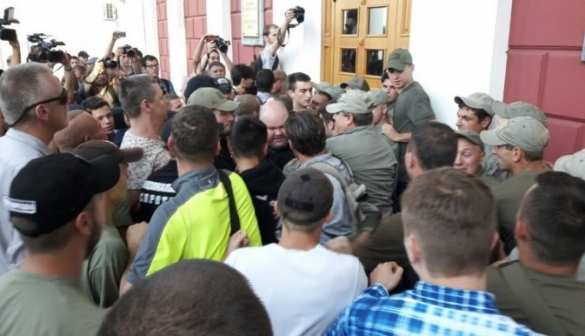 Трагедия в Одессе: активисты пошли на штурм мэрии (ФОТО, ВИДЕО) | Русская весна