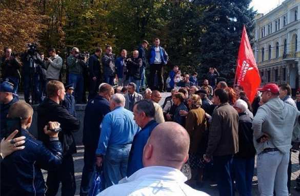 В крупнейших городах юго-востока Украины тысячи людей приняли участие в митингах против войны на Донбассе | Русская весна
