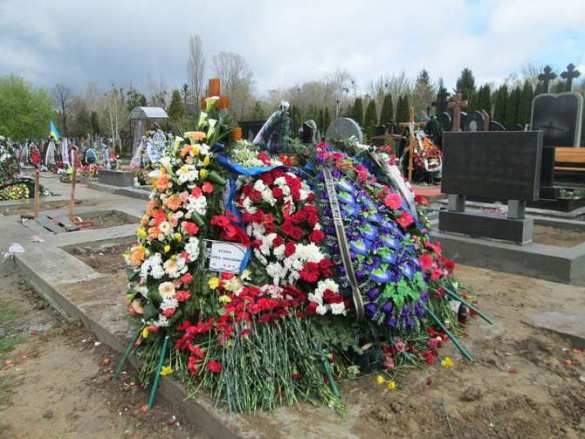 На могиле Бузины, — мнение священника | Русская весна