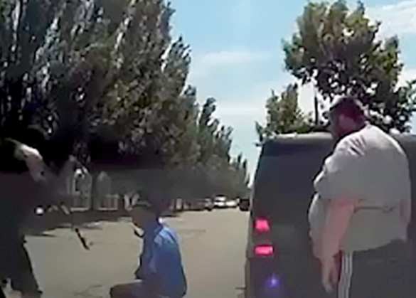 Защита Мосийчука подтвердила подлинность видео, где он ставит на колени инспекторов ГАИ (ВИДЕО) | Русская весна