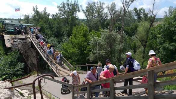Украина пояснила, почему не начинает ремонт моста в Станице Луганской | Русская весна
