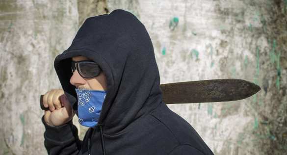 Мужчина с мачете ворвался на праздник Хануки и порубил гостей раввина (ФОТО, ВИДЕО) | Русская весна