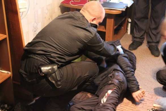 СРОЧНО: К главарю нацистов С14 ворвались силовики (ФОТО) | Русская весна