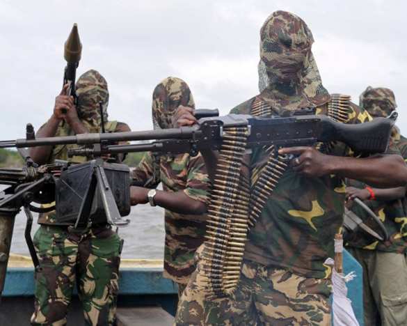 Пираты захватили судно с моряками из России и Украины (ФОТО) | Русская весна