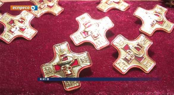 Обереги вместо бронежилетов — киевские дизайнеры отправляют бойцам «АТО» нетрадиционные средства защиты (видео) | Русская весна