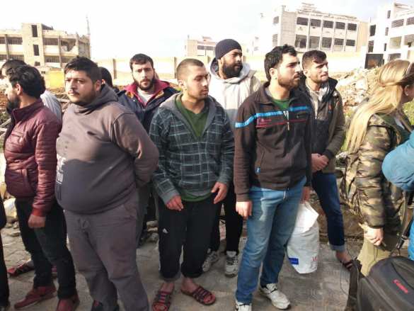 Спасённые из ада: В Алеппо сирийцев обменяли на боевиков (ФОТО) | Русская весна