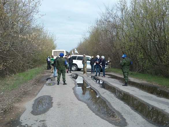Масштабный обмен пленными: Киеву переданы 106 военных из Артёмовска (ВИДЕО) | Русская весна