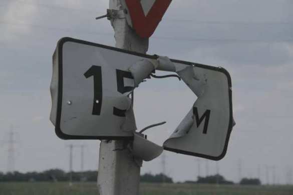 Ночной обстрел Макеевки: ранены мирные жители, пострадало здание детского сада | Русская весна