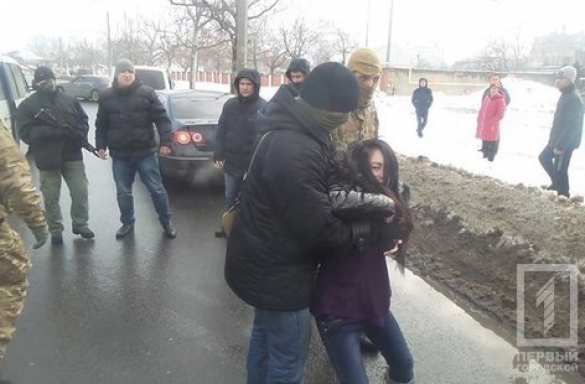 В Одессе сотрудники СБУ избили вьетнамца и забрали у него 800 тыс. гривен (ФОТО, ВИДЕО) | Русская весна