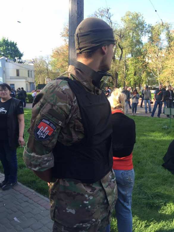 «Правый сектор» спровоцировал драку на Куликовом поле (ВИДЕО, +ФОТО) | Русская весна