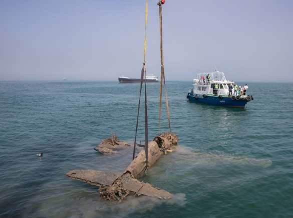 Со дна Керченского пролива подняли самолет времен ВОВ (+ВИДЕО, ФОТО) | Русская весна