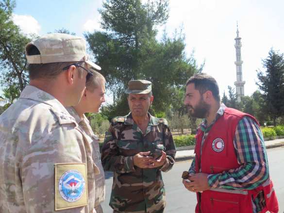 Сирия: Под защитой российских военных первый конвой ООН прибыл в Кабун — репортаж РВ (ФОТО)   | Русская весна