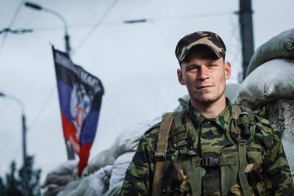 Вести с фронта: противник начал наступление на трех направлениях, на улицах Луганска убитые... (фото/видео 18+) | Русская весна