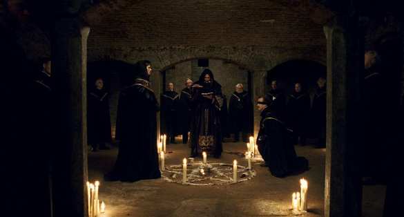 «Изгонял бесов»: в Москве мужчина зверски изрезал женщину (ФОТО 18+) | Русская весна