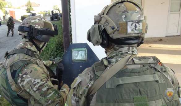 Число жертв в Дагестане выросло, террористы нейтрализованы — подробности (ВИДЕО) | Русская весна