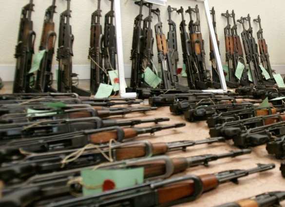 В ДНР нелегальное оружие будет изыматься, — Захарченко | Русская весна