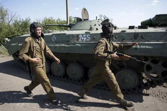 Ополчение ДНР начало отвод бронетехники из села Стыла Старобешевского района | Русская весна