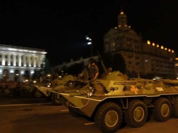 «Праздник на костях». Жители Киева нелестно отзываются о милитаристском шоу ко «Дню независимости» | Русская весна