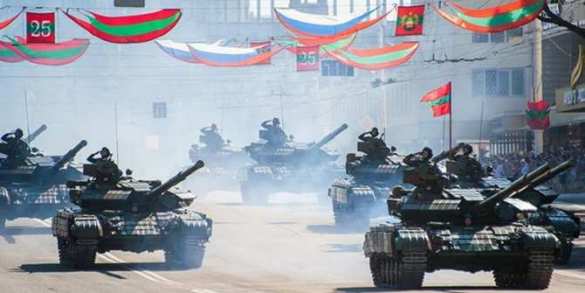 В Тирасполе прошел военный парад в честь независимости русского Приднестровья от Молдавии (ФОТО+ВИДЕО) | Русская весна