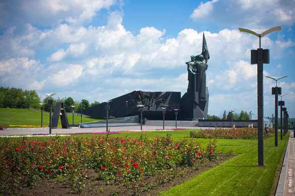 В Донецке появится аллея памяти студентов, погибших в боях за Донбасс | Русская весна