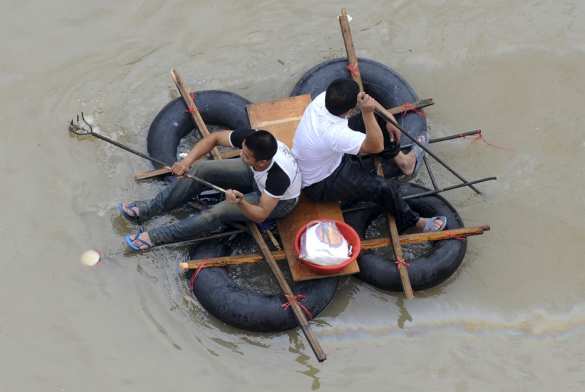 В Тернополе «воинов АТО» будут реабилитировать при помощи плота из пустых бутылок | Русская весна