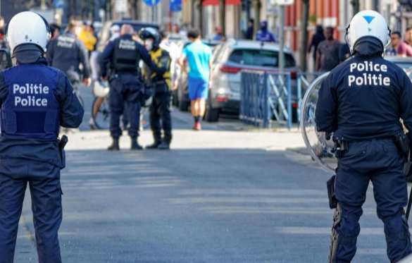 Стотысячный бунт в столице ЕС: протесты переросли в уличную войну (ВИДЕО) | Русская весна