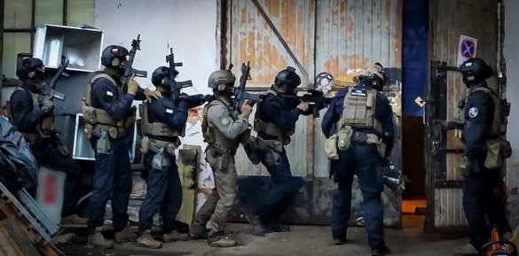 В Польше задержали пятерых украинцев (ФОТО) | Русская весна