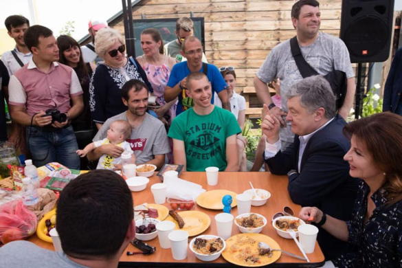 На телеканале Порошенко начались обыски по уголовному делу об отмывании средств | Русская весна